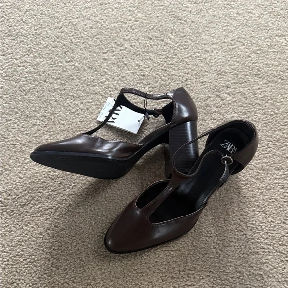 Brand New Zara Chocolate Brown T-Strap Block Heel Pumps - Picture 3 of 6